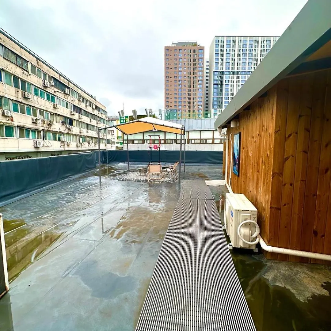 R Guesthouse Jongmyo سيول 0*,